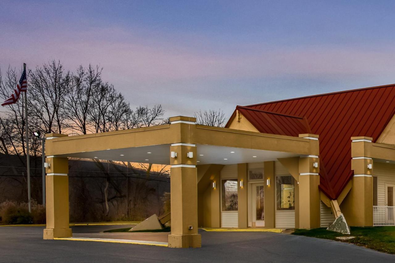 Econo Lodge Inn & Suites Binghamton Ngoại thất bức ảnh